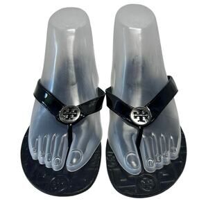 Tory Burch Thora Patten Leather Thong Sandals with Silver Logo Medallion Size 7